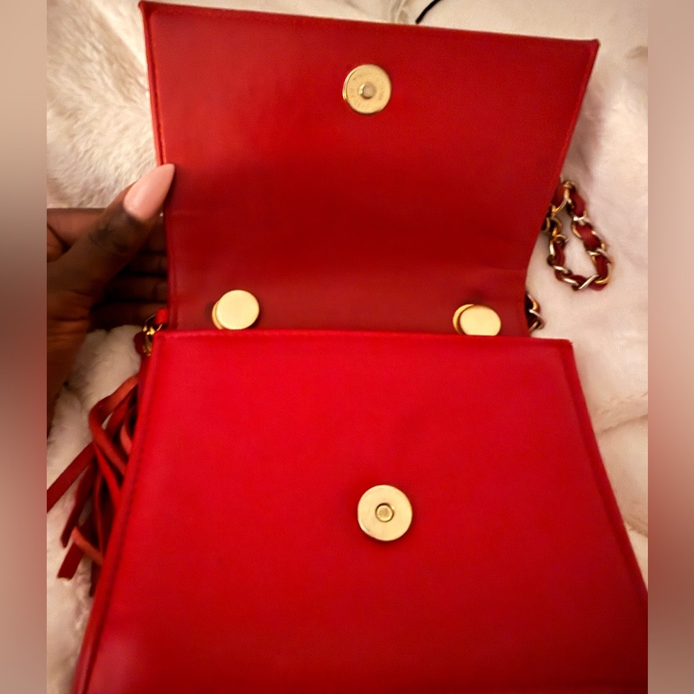 CHANEL Red Quilted Lambskin Crossbody with Gold Chain and Tassel - Picture 4 of 7